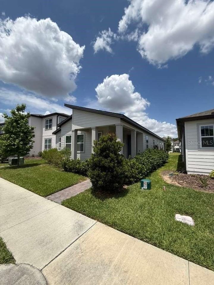 17007 Seville Orange Rd - Photo 3 of 35