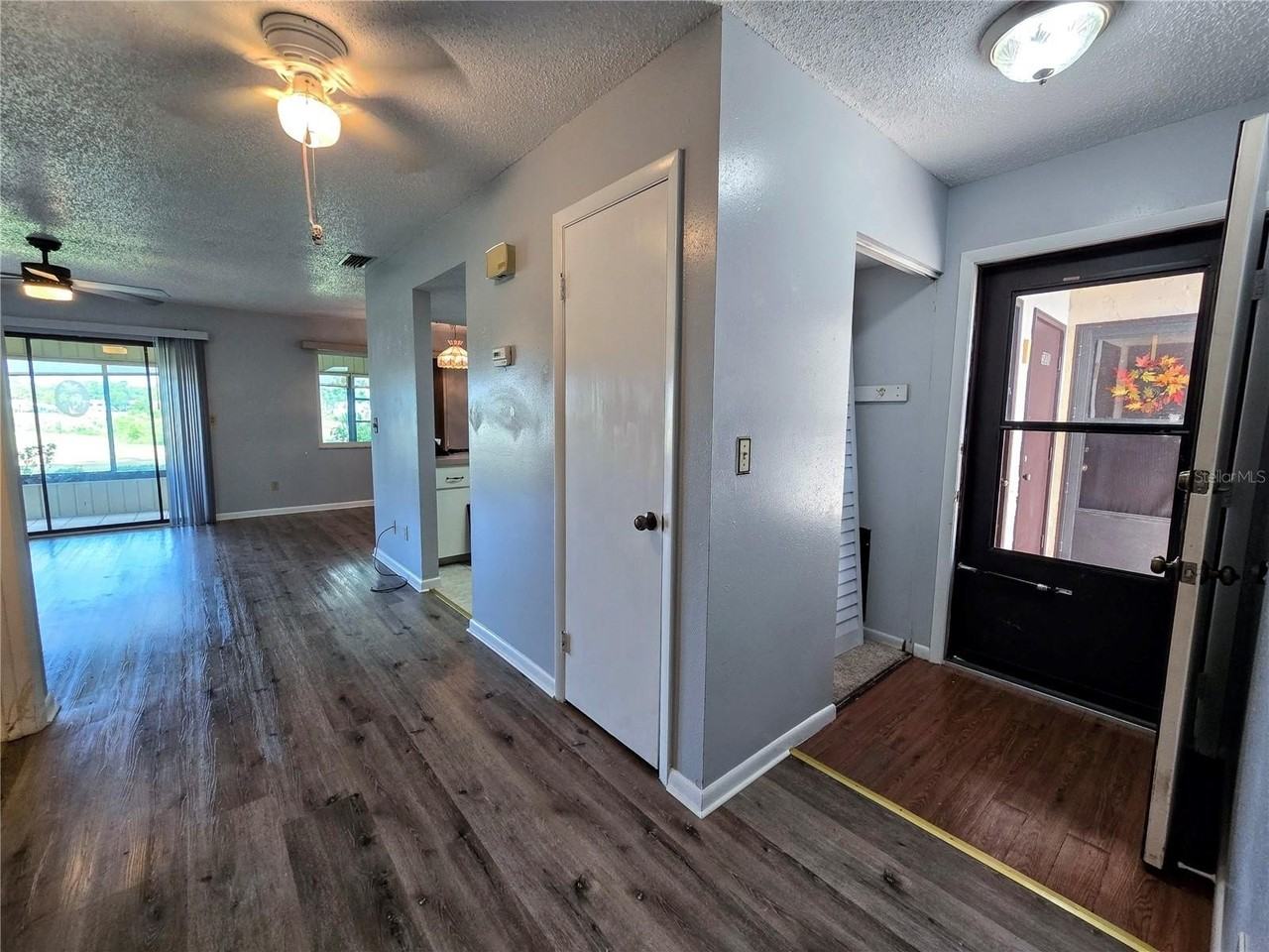520 Fairways Cir #A - Photo 4 of 30