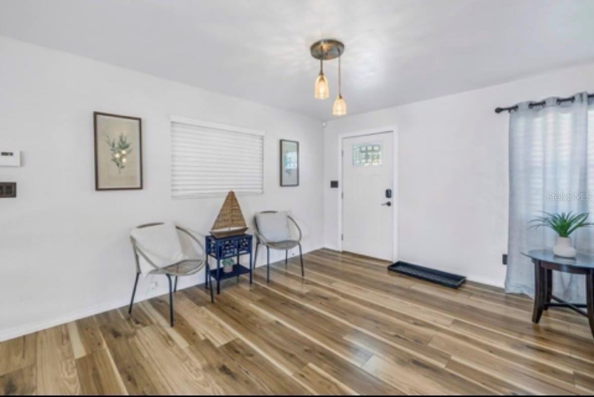 8199 115th St - Photo 5 of 10