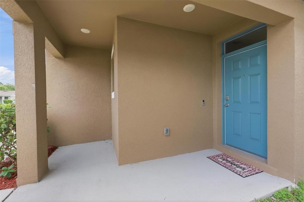 1732 Shadow Trace Way - Photo 2 of 24