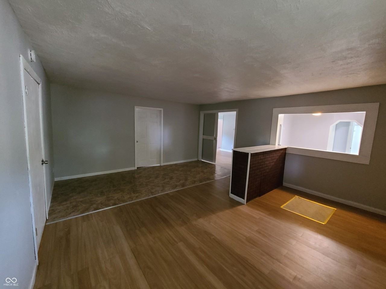 5623 E 18th St - Photo 6 of 19