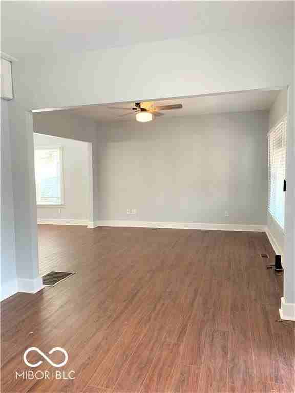 3621 N Kenwood Ave - Photo 3 of 24