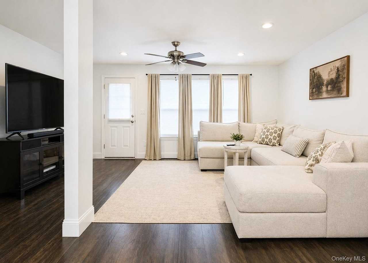 1016 Jefferson Ave - Photo 5 of 15