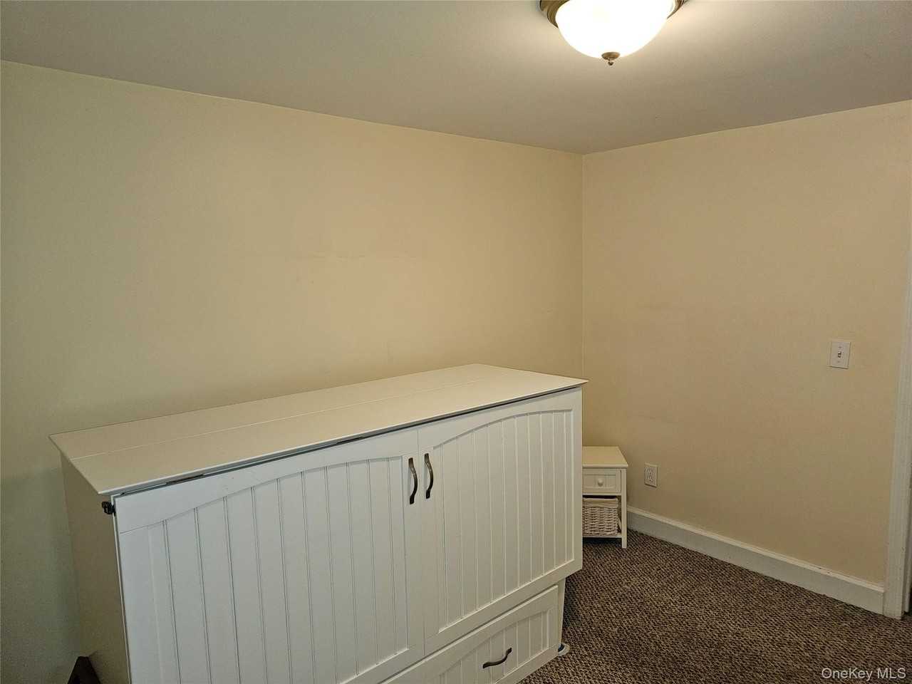 49 Beacon St - Photo 7 of 19