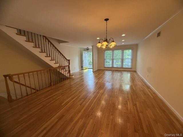 71 Orchard St - Photo 4 of 15