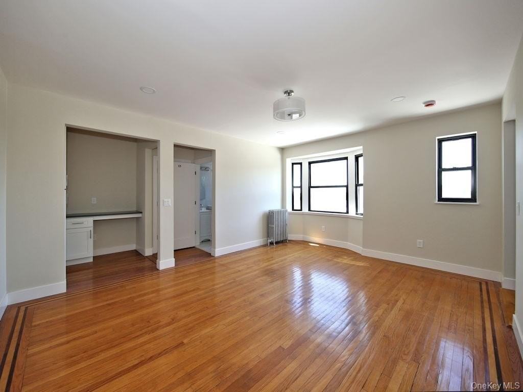 130 Centre Ave #4B - Photo 2 of 11