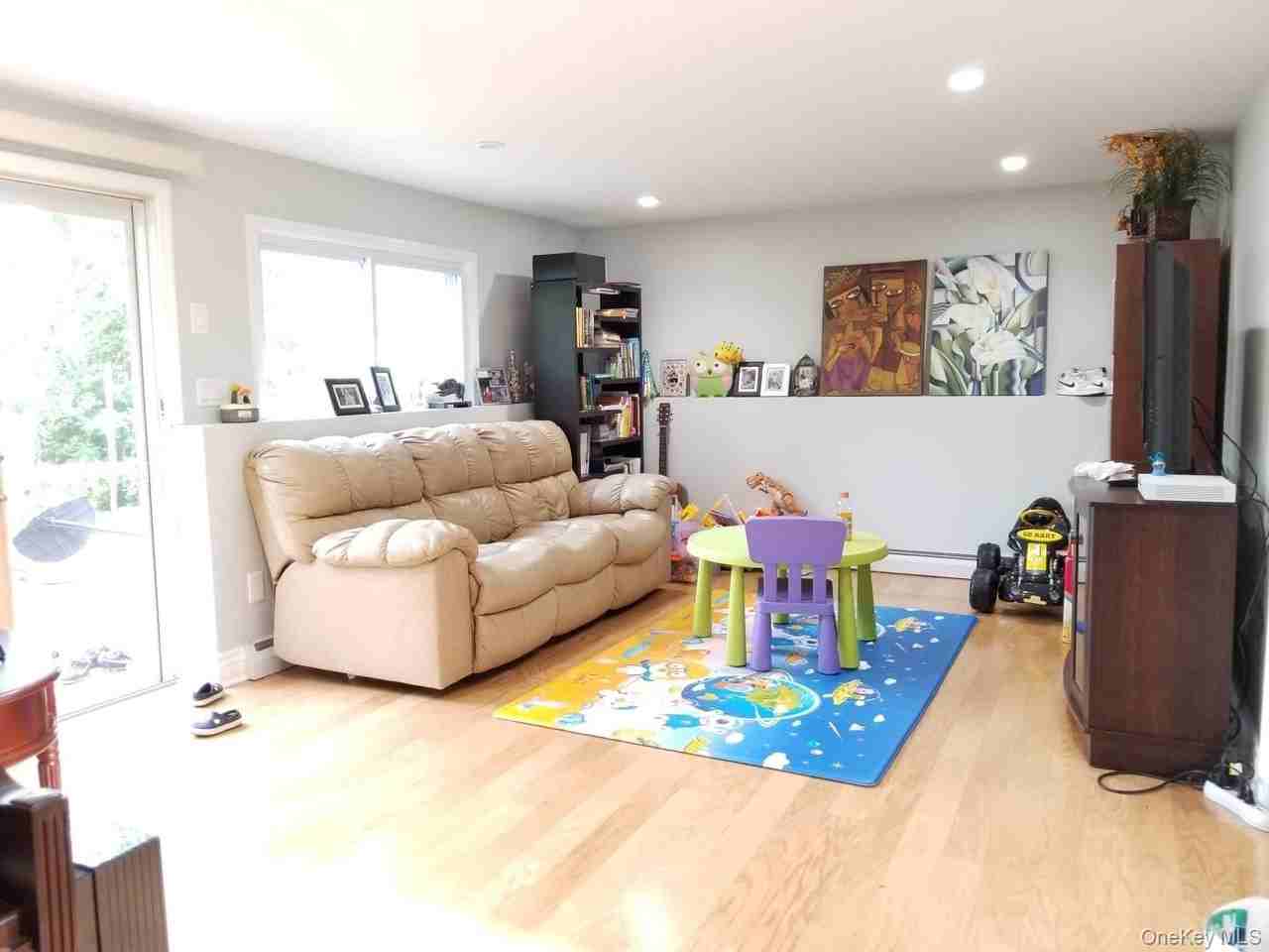 5 Jeffrey Ct - Photo 7 of 17