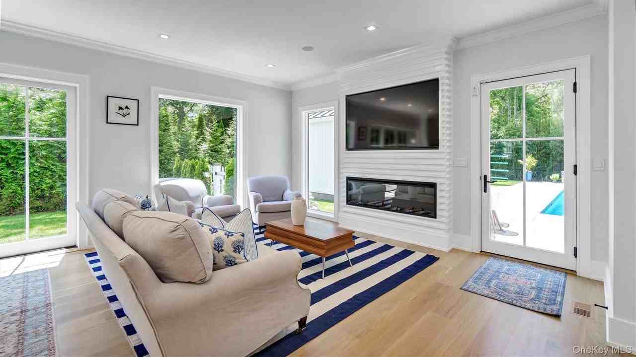 37 Wakeman Rd - Photo 6 of 23