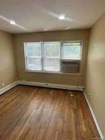 3029 70th St #2ndFL - Photo 3 of 16