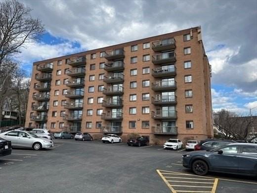 500 Salem St #706