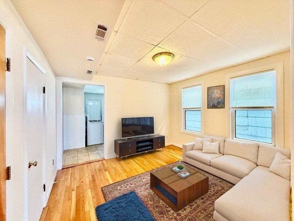 724 Cambridge St #3 - Photo 2 of 25