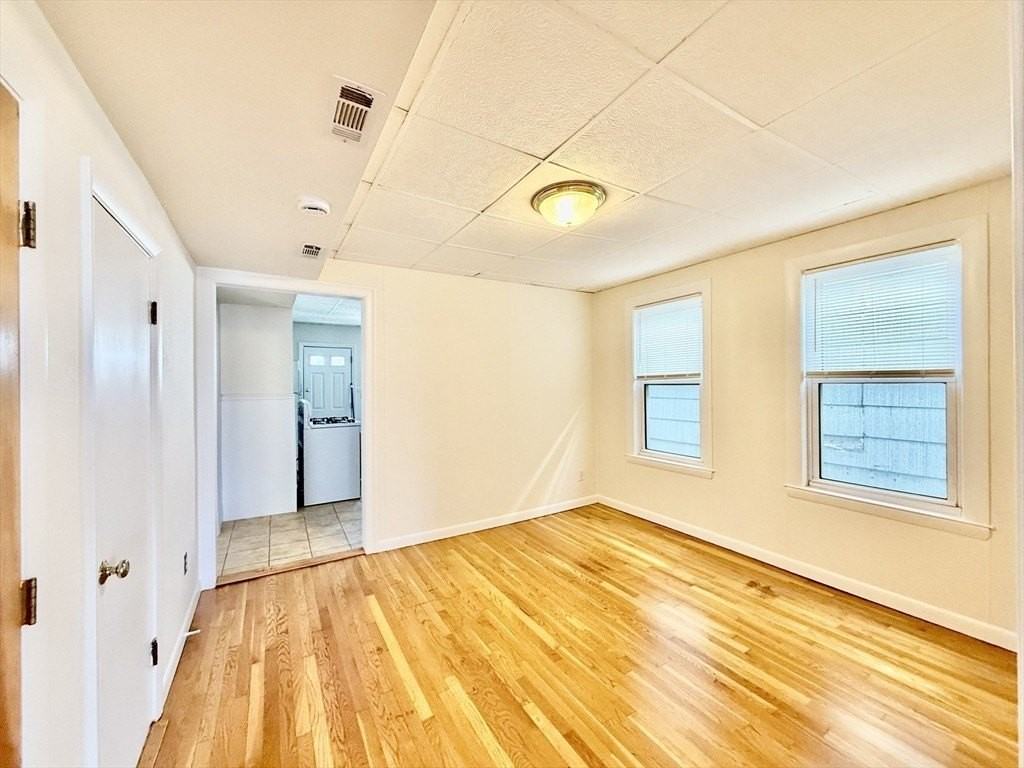 724 Cambridge St #3 - Photo 3 of 25
