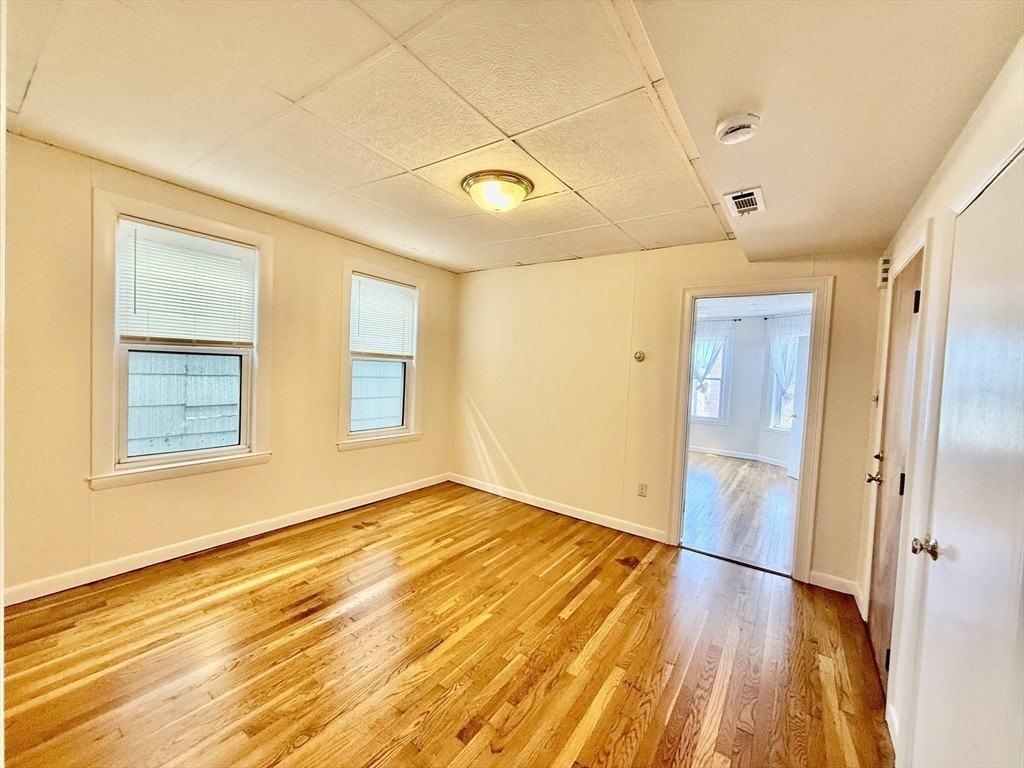 724 Cambridge St #3 - Photo 4 of 25
