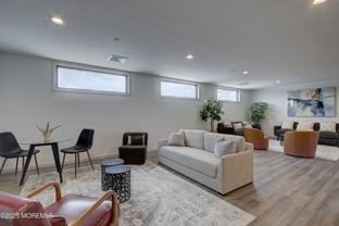 258 Morris Ave #404A - Photo 1 of 1