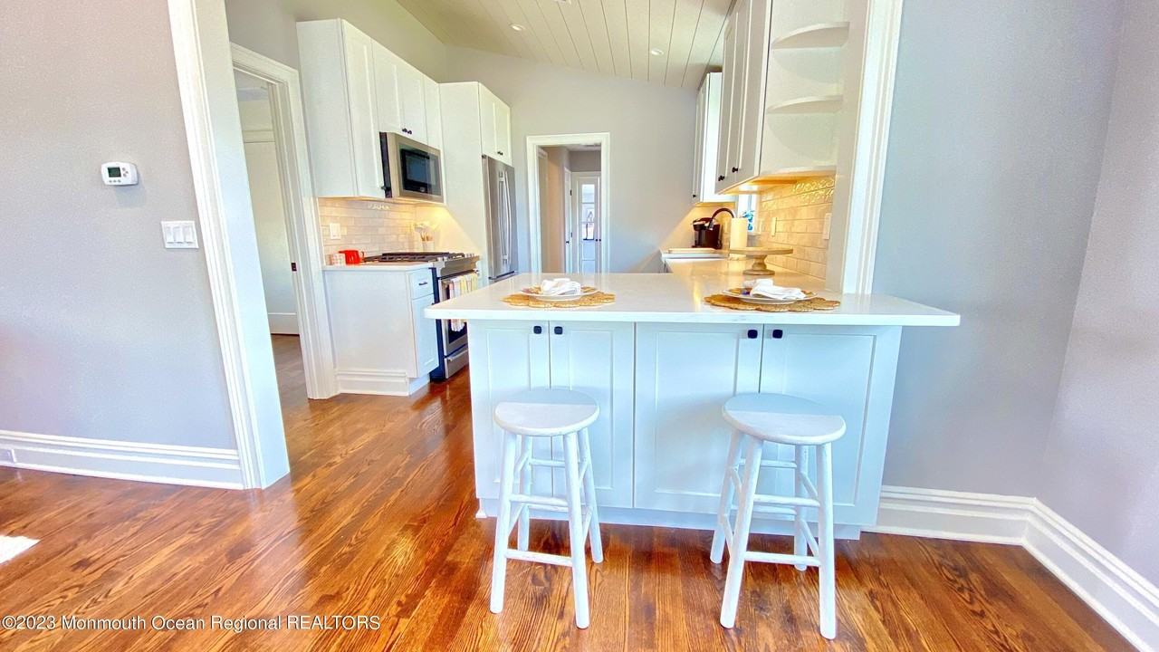 512 5th Ave - Photo 7 of 30