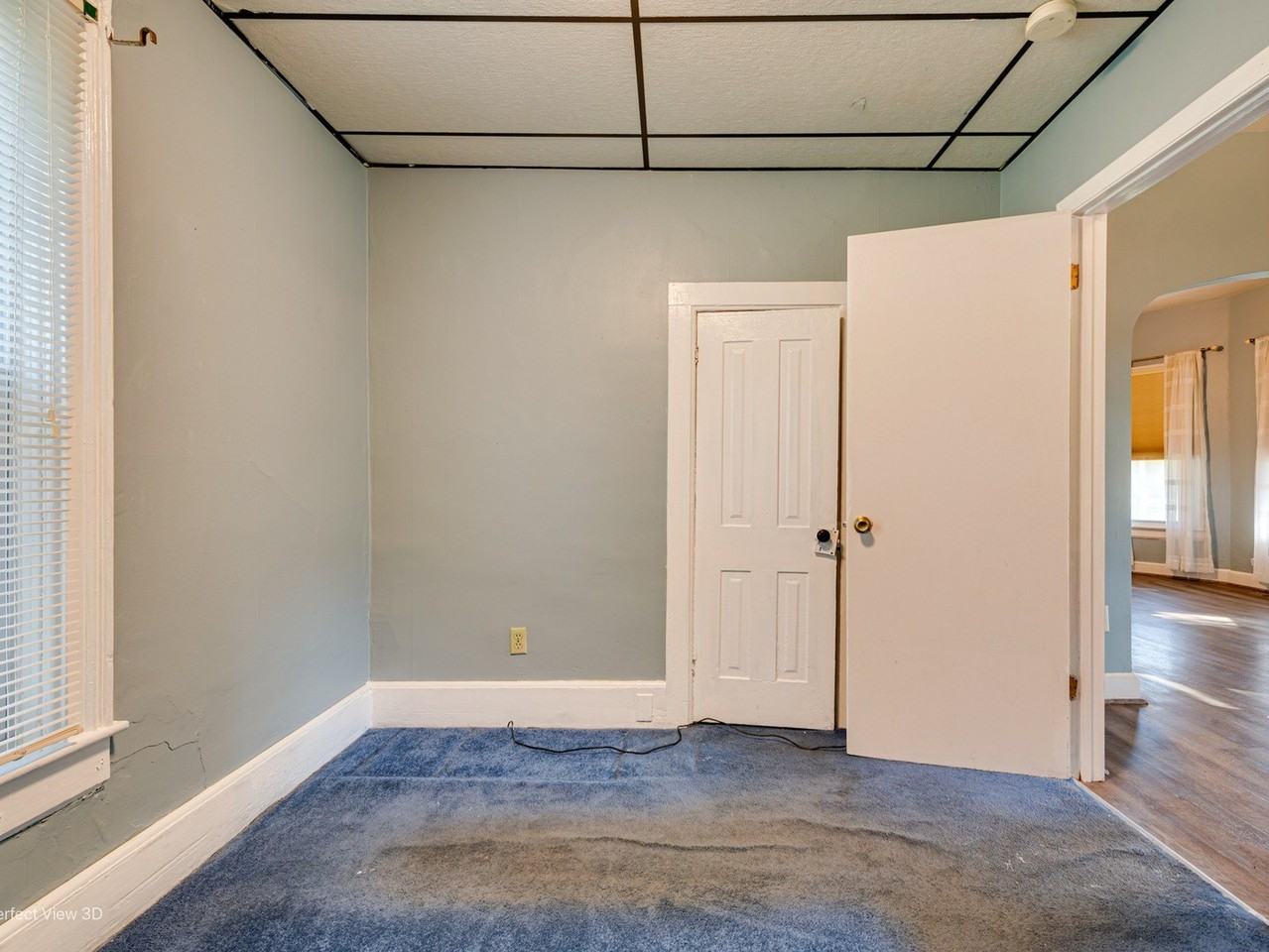 358 Mississippi Ave - Photo 3 of 11