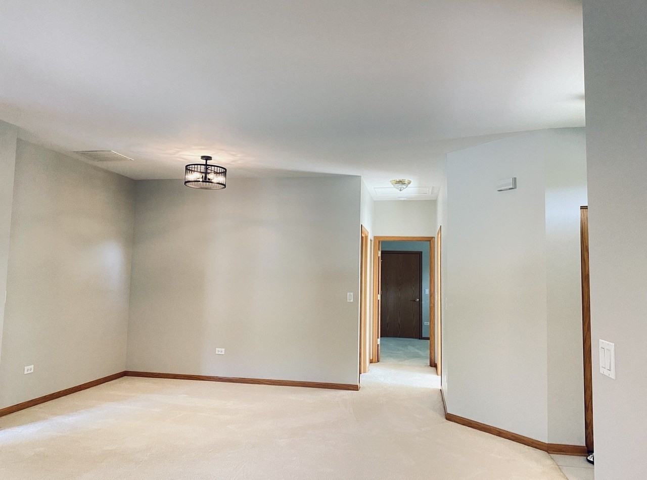 13520 S Buckthorn Ln - Photo 4 of 20