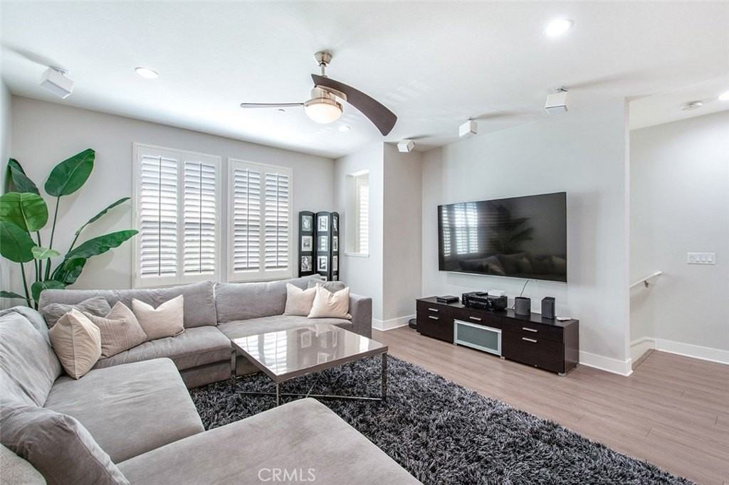 10 Brownstone Way - Photo 4 of 36