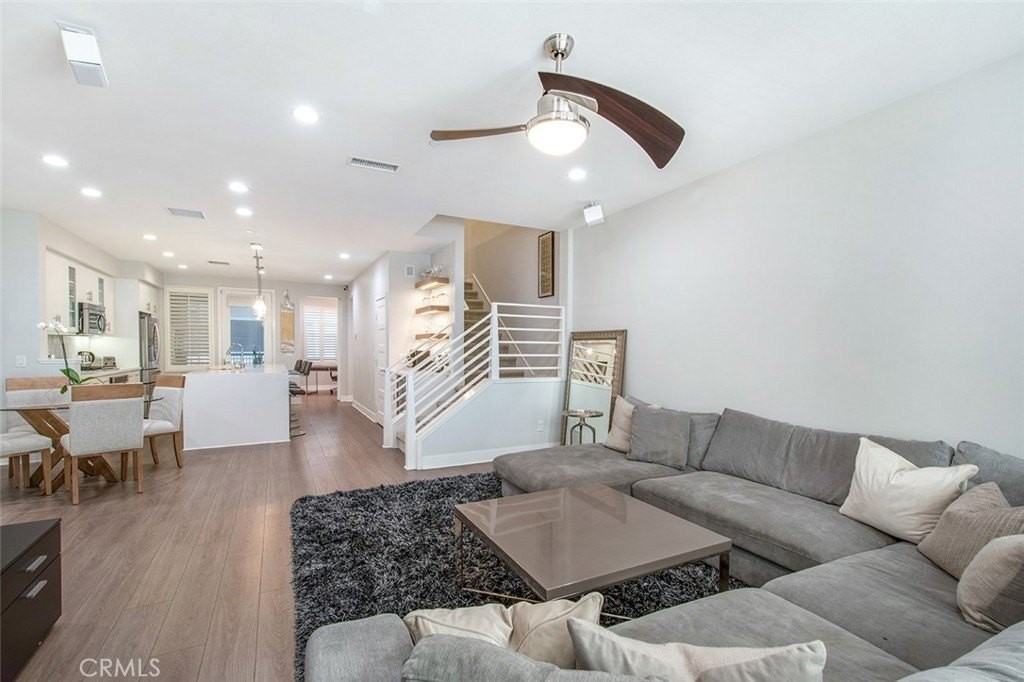 10 Brownstone Way - Photo 5 of 36