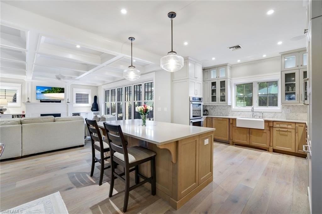 444 2nd Ave N - Photo 6 of 24