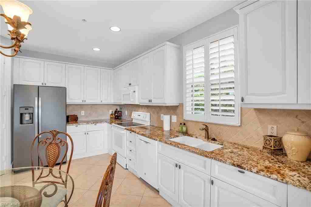 9006 Cascada Way #101 - Photo 3 of 25