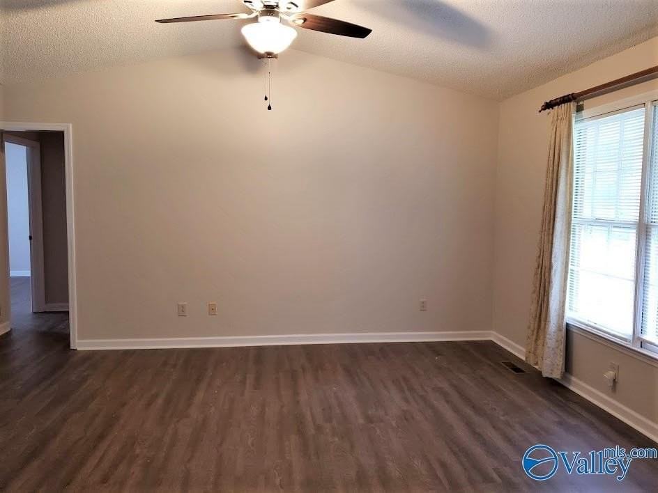 132 Raleigh Way - Photo 4 of 16