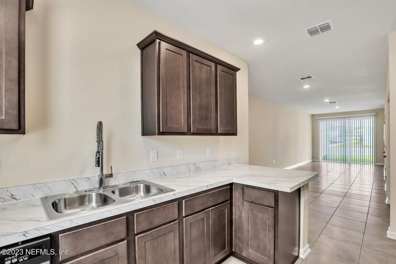 448 Running Woods St - Photo 5 of 13