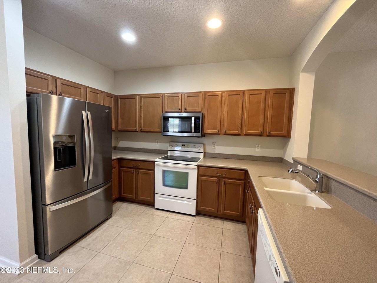 1590 Calming Water Dr - Photo 7 of 34
