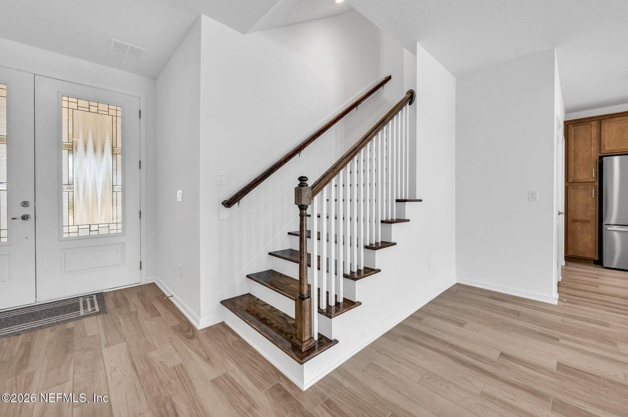 258 Twilight Ln - Photo 4 of 35