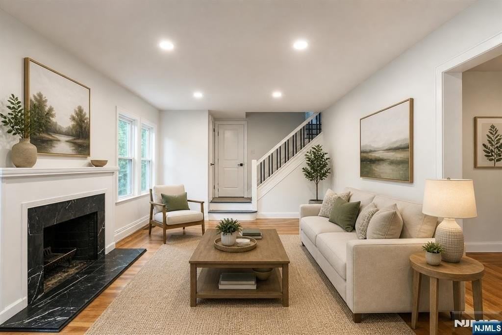 91 Birchwood Rd - Photo 3 of 14