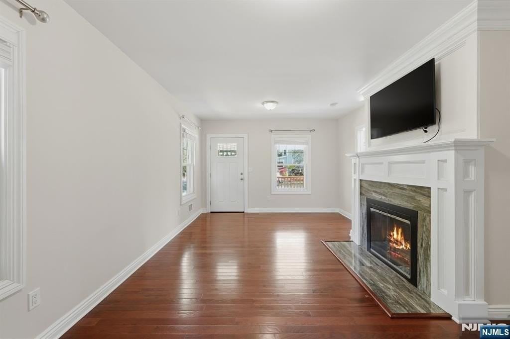 6 Elm St - Photo 4 of 14