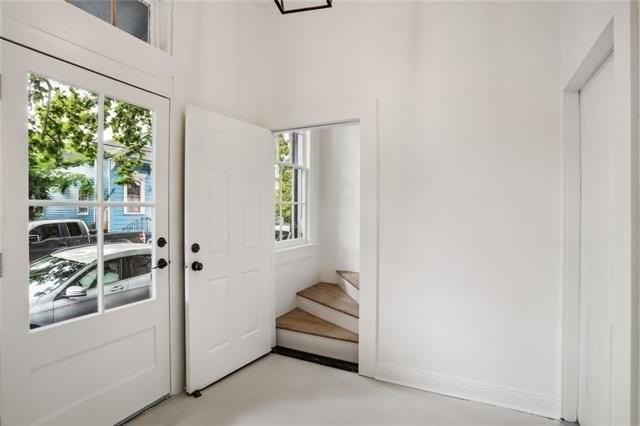 734 Alvar St - Photo 3 of 11