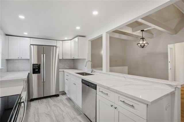 734 Alvar St - Photo 6 of 11