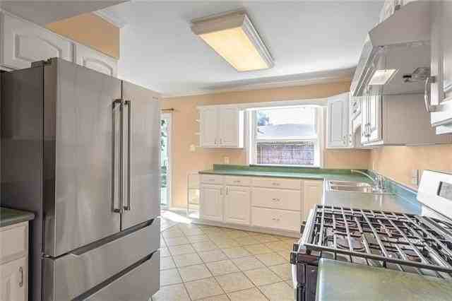 2741 Chelsea Dr - Photo 7 of 15
