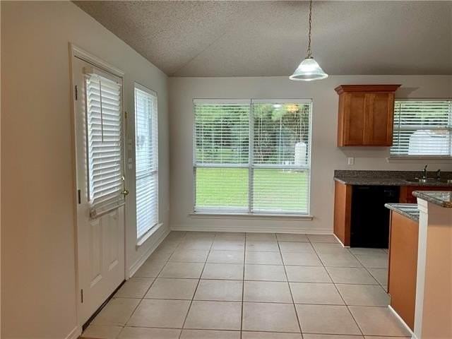 735 Nancy St - Photo 4 of 12