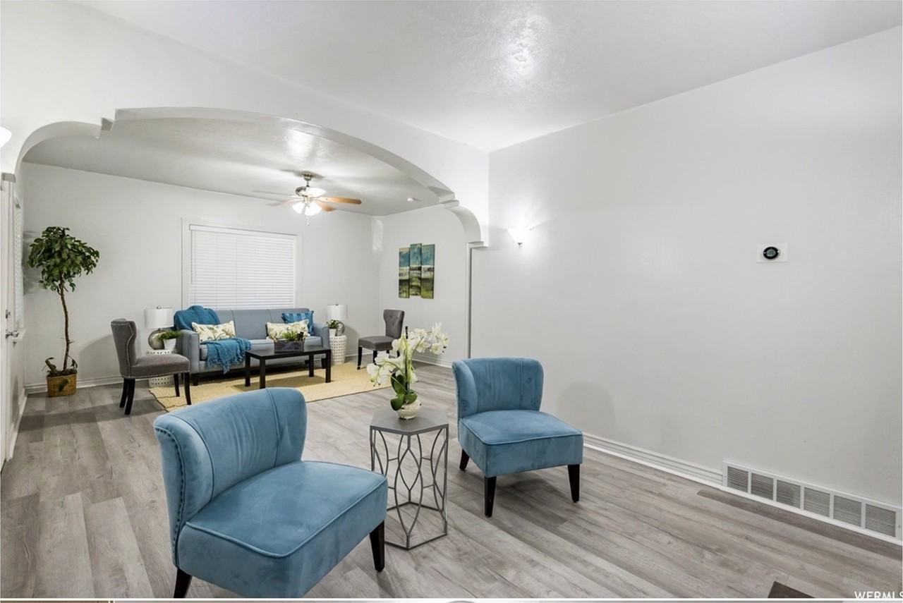 254 Sw - Photo 2 of 20
