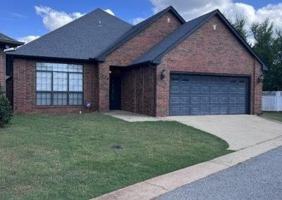 featured image of 1226 N Canyon Way