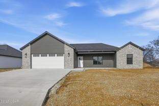 913 Samthea Dr - Photo 1 of 1