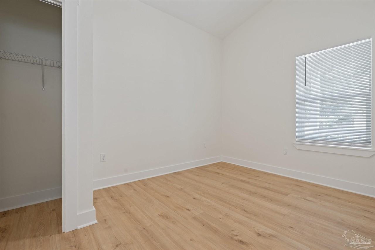 418 N C St - Photo 4 of 18