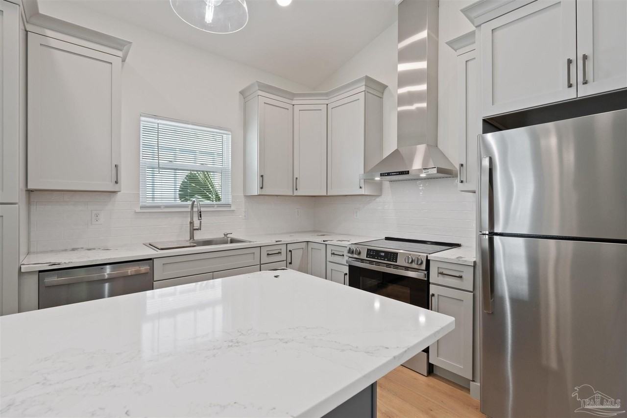 418 N C St - Photo 7 of 18