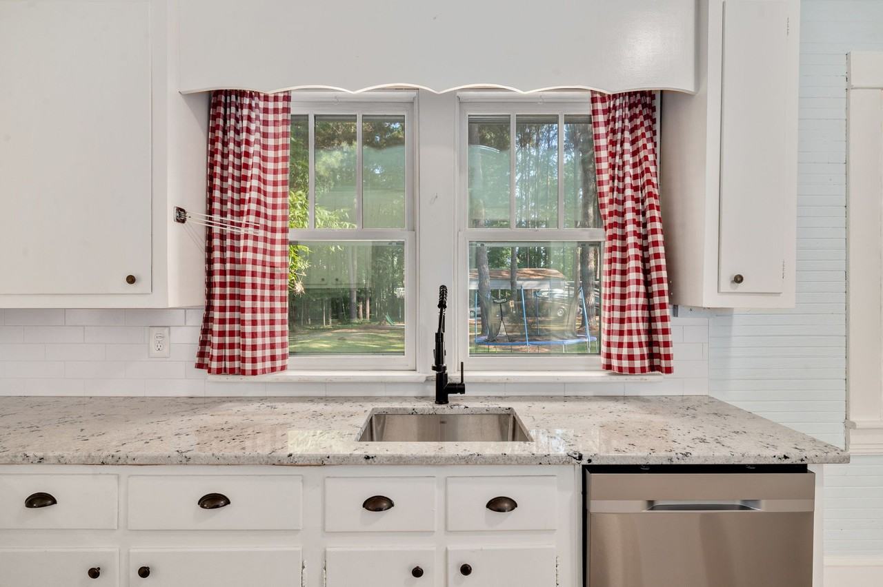 362 Chalybeate Rd #1 - Photo 6 of 34