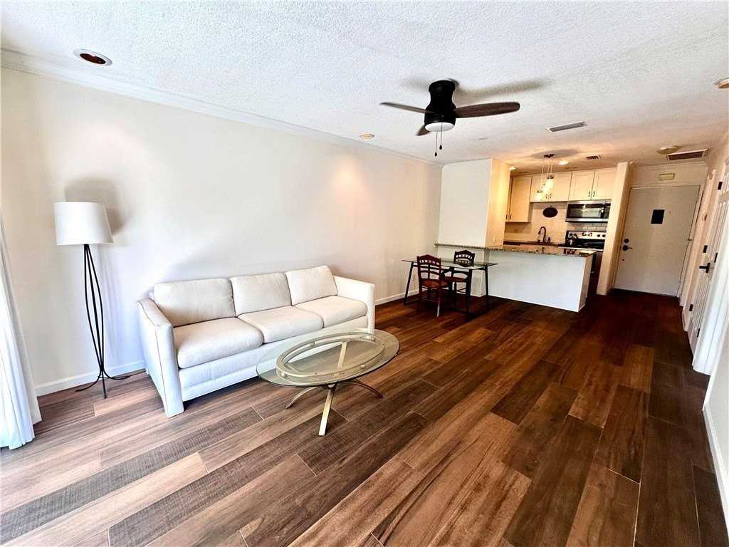 1815 Robalo Dr #C201 - Photo 4 of 31