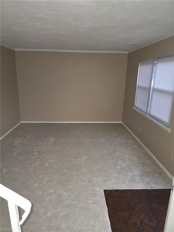 831 Devonshire Ct - Photo 2 of 6