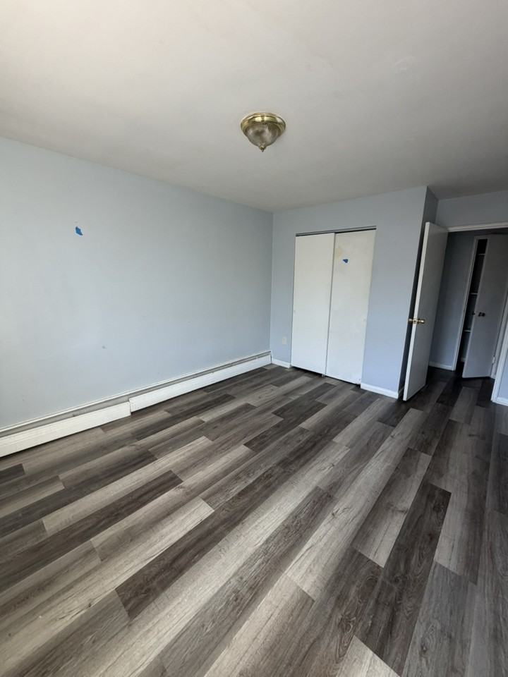 5231 Oxford Ave - Photo 4 of 5