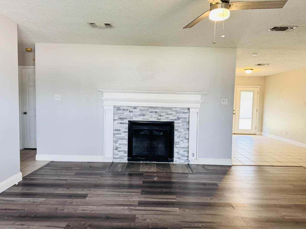 1569 Clayton St - Photo 2 of 13