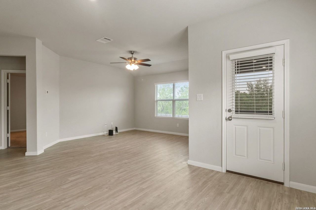 7814 Annex St - Photo 6 of 15