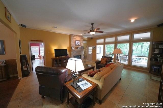 2834 Bent Tree Dr - Photo 4 of 50