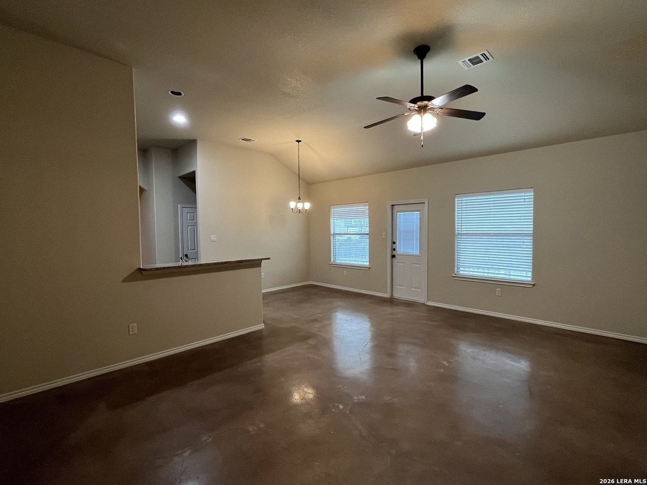 698 Saengerhalle Rd - Photo 4 of 25