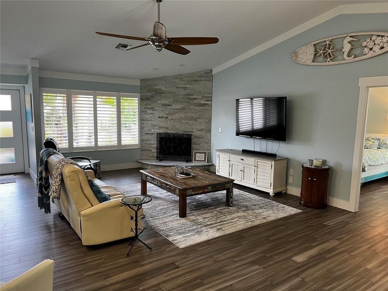 4594 Trails Dr - Photo 6 of 50