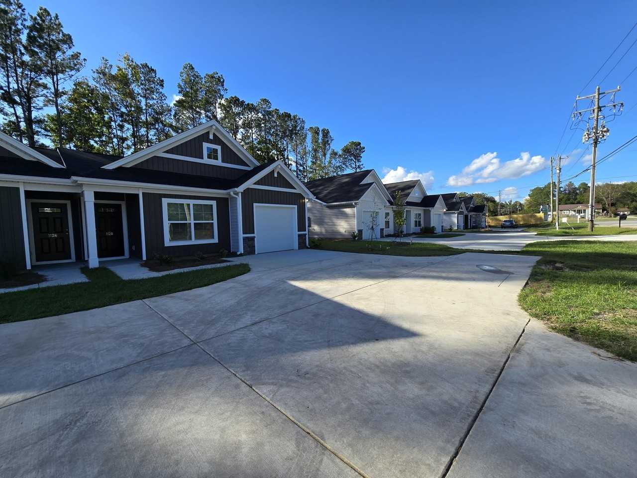 1128 Russell Dr - Photo 2 of 22